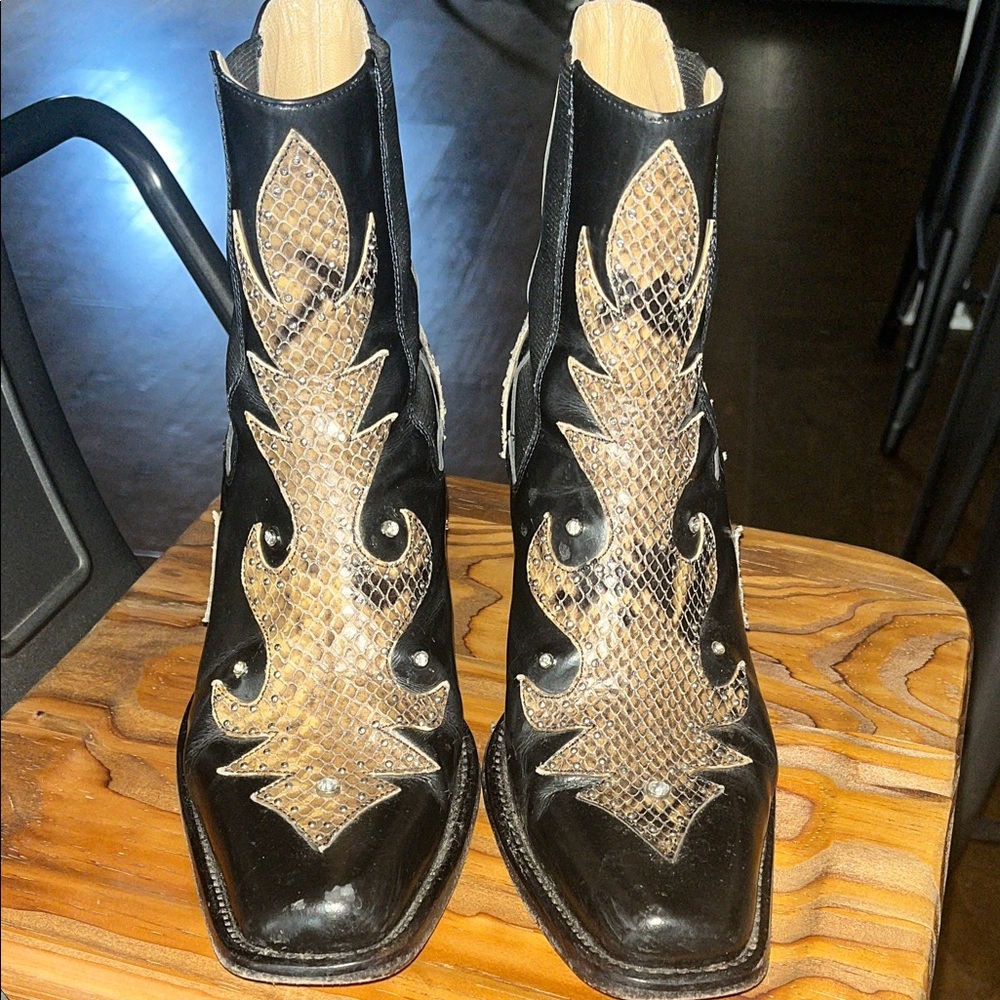 Italian Made Buttero Snakeskin/Stone/Stud Boots Size 38.5